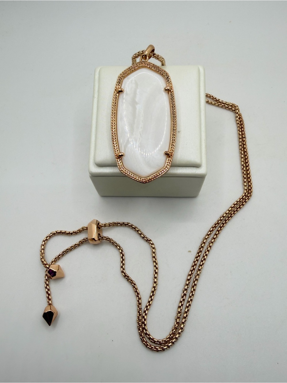 up to 29" Kendra Scott "Reid" Necklace w/ Shell pendant and in ROSE GOLD!